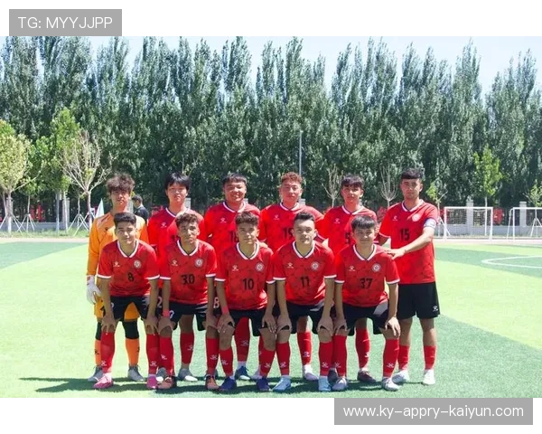 黔城竞技风云燃起篮球精神 点亮绿茵足球激情奋勇向前